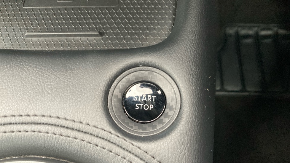 Nissan Juke 1.6 Hybrid N-Connecta 5dr Auto Hybrid Hatchback - Image 25