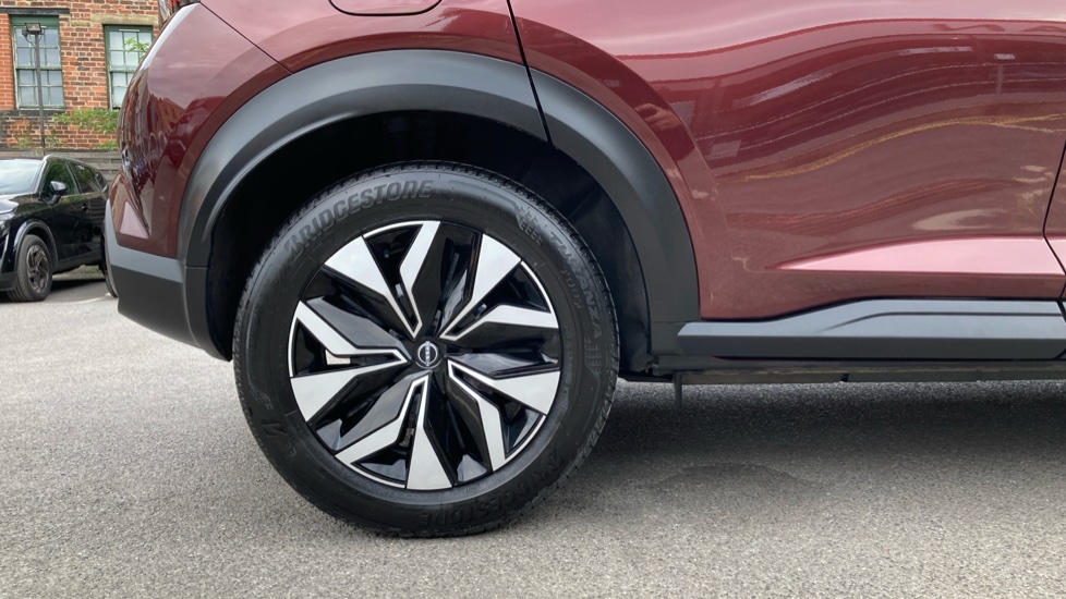 Nissan Juke 1.0 DiG-T 114 Acenta 5dr Petrol Hatchback - Image 7
