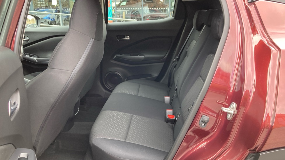 Nissan Juke 1.0 DiG-T 114 Acenta 5dr Petrol Hatchback - Image 16