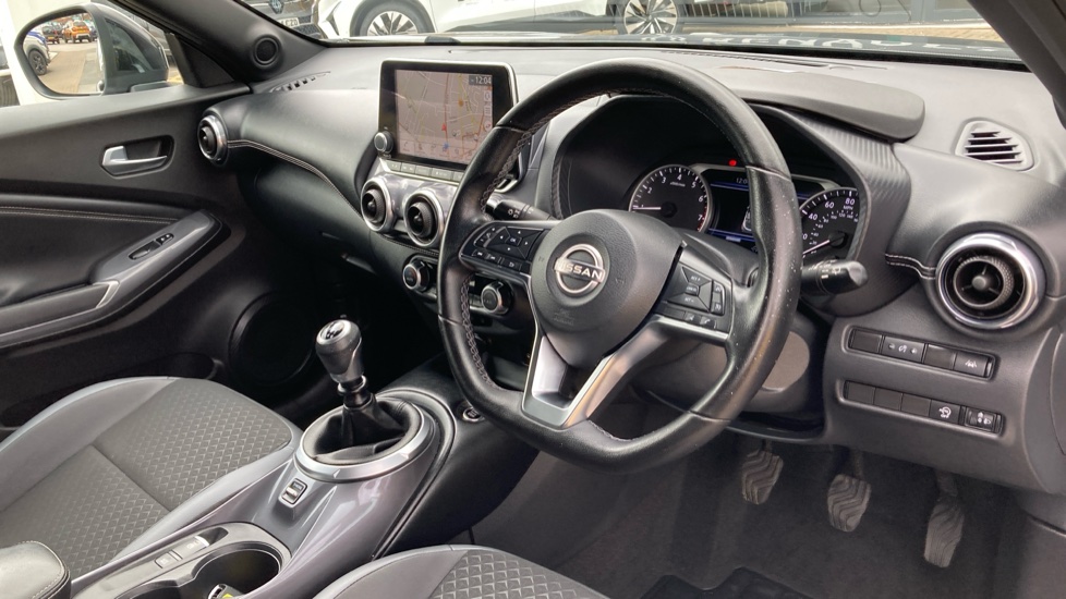Nissan Juke 1.0 DiG-T 114 N-Connecta 5dr Petrol Hatchback - Image 11