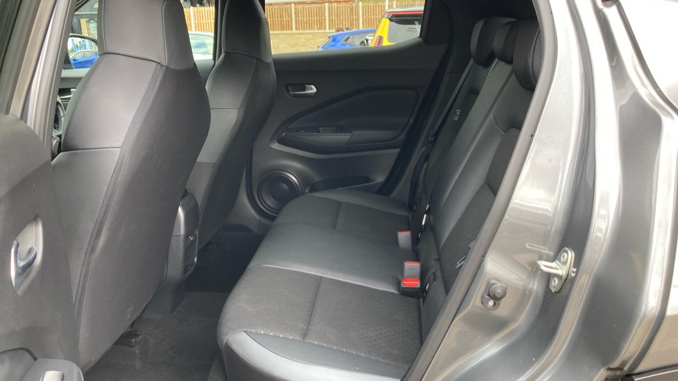 Nissan Juke 1.0 DiG-T 114 N-Connecta 5dr Petrol Hatchback - Image 16