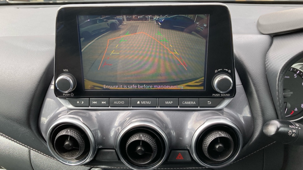 Nissan Juke 1.0 DiG-T 114 N-Connecta 5dr Petrol Hatchback - Image 21