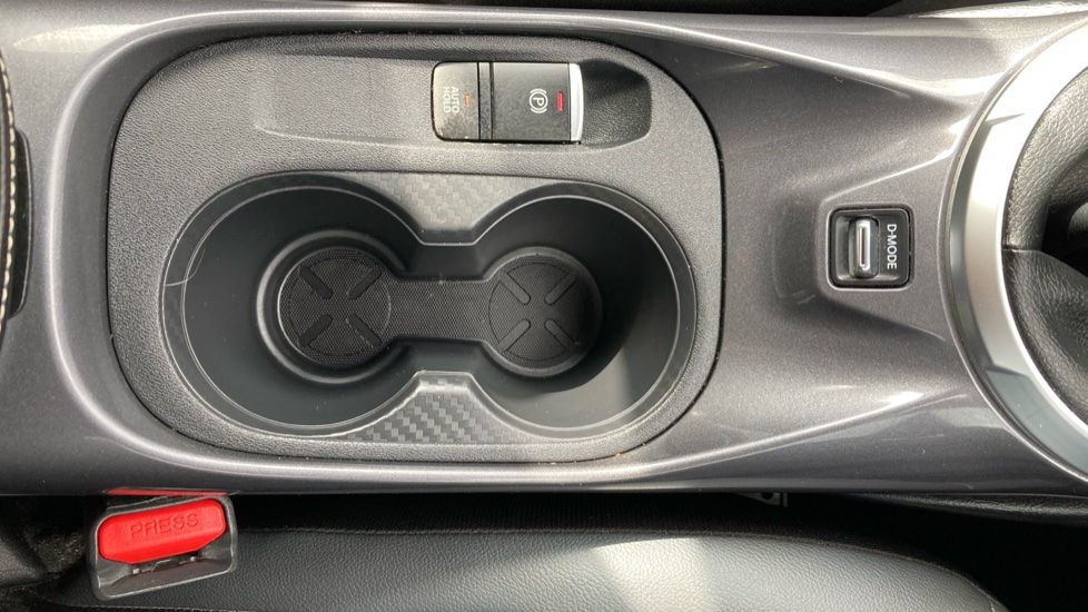 Nissan Juke 1.0 DiG-T 114 N-Connecta 5dr Petrol Hatchback - Image 24