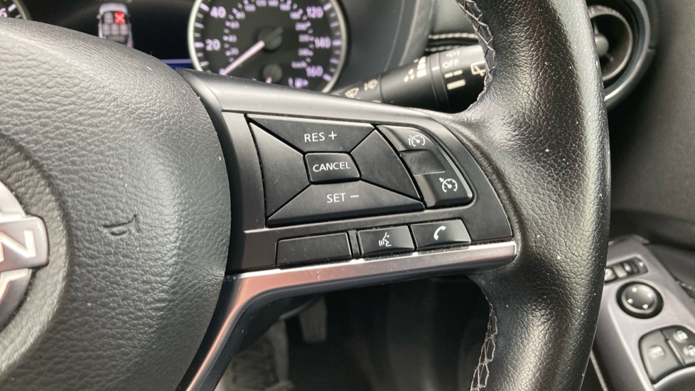 Nissan Juke 1.0 DiG-T 114 N-Connecta 5dr Petrol Hatchback - Image 26