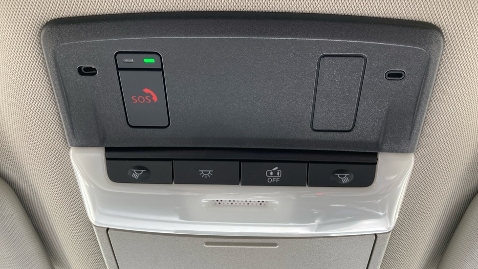 Nissan Qashqai 1.3 DiG-T MH N-Connecta 5dr Petrol Hatchback - Image 31