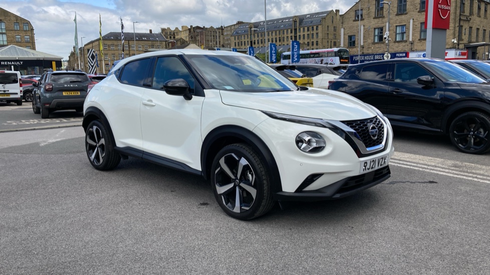 Nissan Juke 1.0 DiG-T 114 Tekna 5dr DCT Petrol Hatchback - Image 8