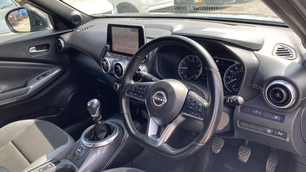 Nissan Juke 1.0 DiG-T 114 N-Connecta 5dr Petrol Hatchback - Image 11