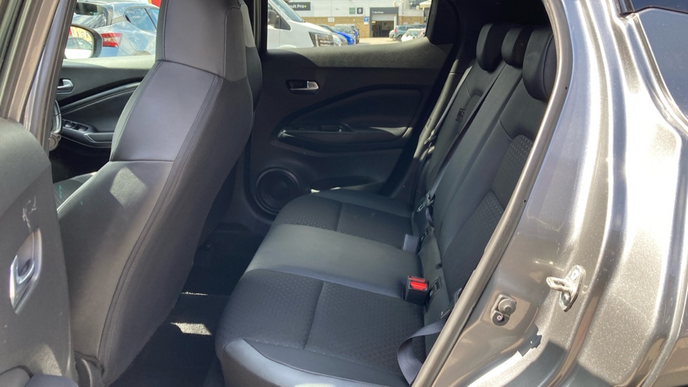 Nissan Juke 1.0 DiG-T 114 N-Connecta 5dr Petrol Hatchback - Image 16