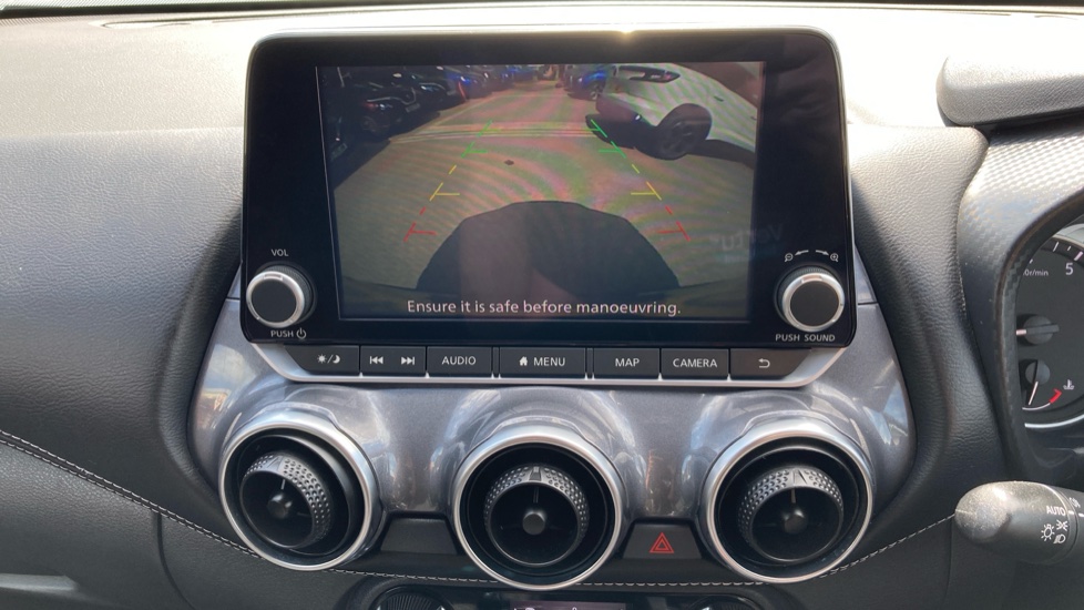 Nissan Juke 1.0 DiG-T 114 N-Connecta 5dr Petrol Hatchback - Image 22