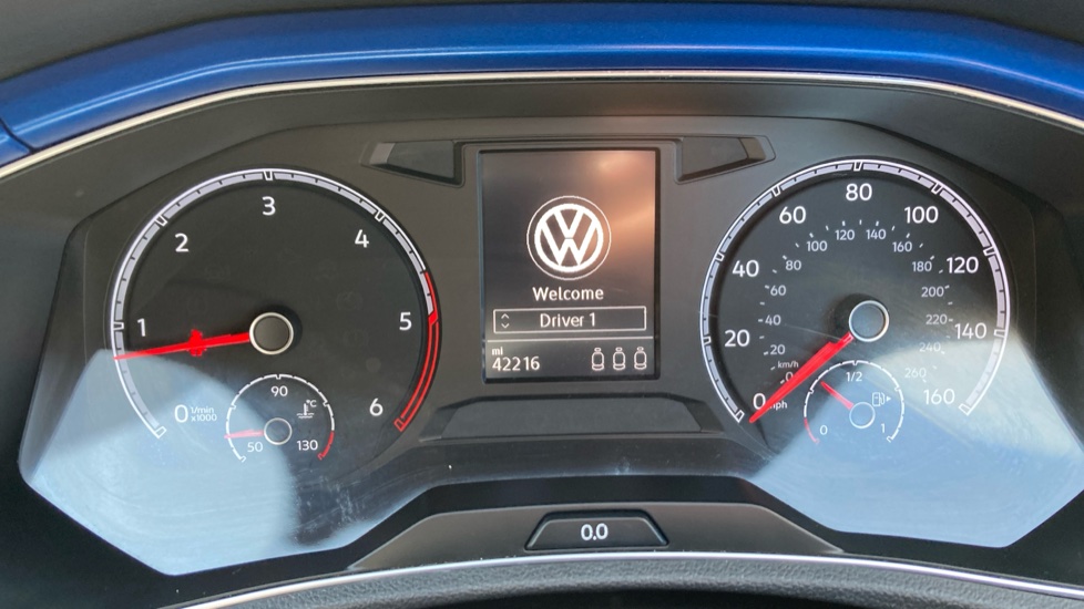 Volkswagen T-Roc 1.6 TDI Design 5dr Diesel Hatchback - Image 18