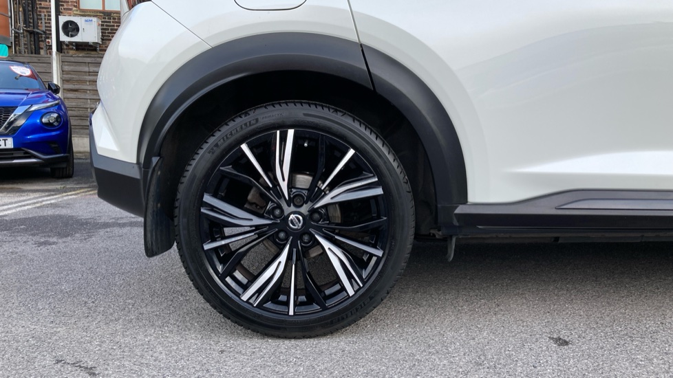 Nissan Juke 1.0 DiG-T Tekna+ 5dr DCT Petrol Hatchback - Image 7