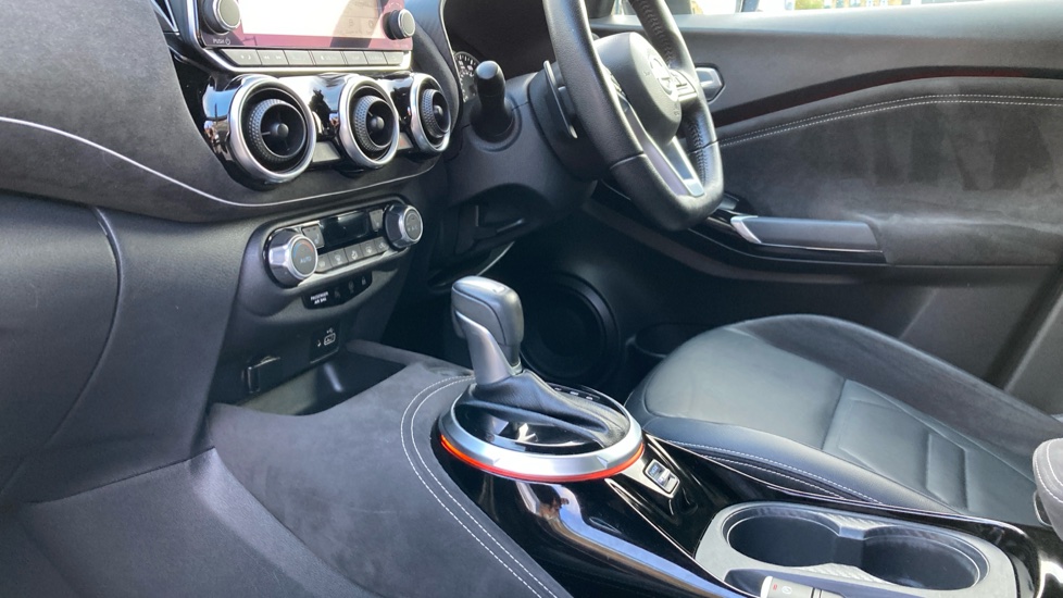 Nissan Juke 1.0 DiG-T Tekna+ 5dr DCT Petrol Hatchback - Image 13