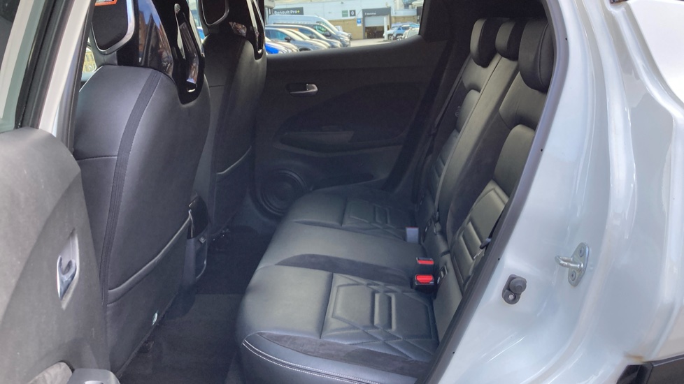 Nissan Juke 1.0 DiG-T Tekna+ 5dr DCT Petrol Hatchback - Image 16