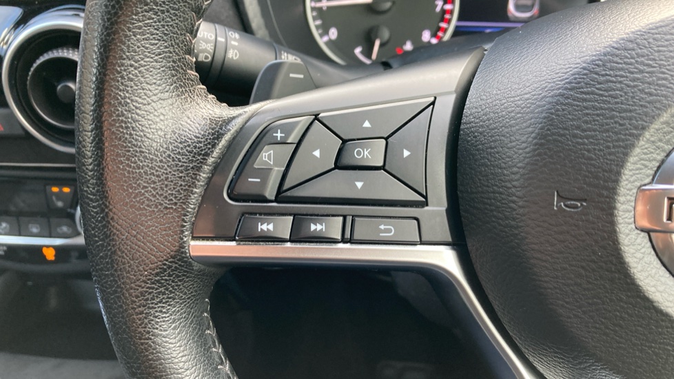 Nissan Juke 1.0 DiG-T Tekna+ 5dr DCT Petrol Hatchback - Image 29
