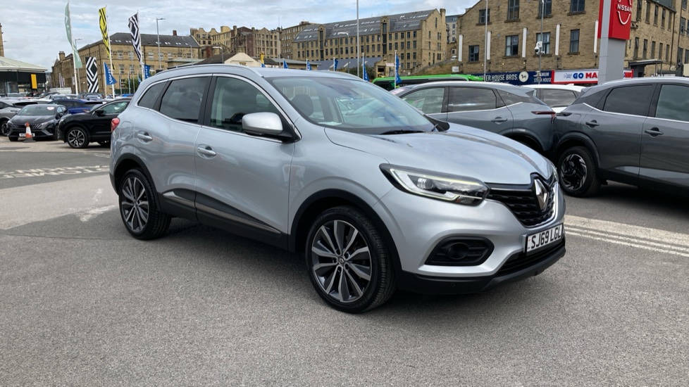 Renault Kadjar 1.3 TCE Iconic 5dr EDC Petrol Hatchback - Image 8