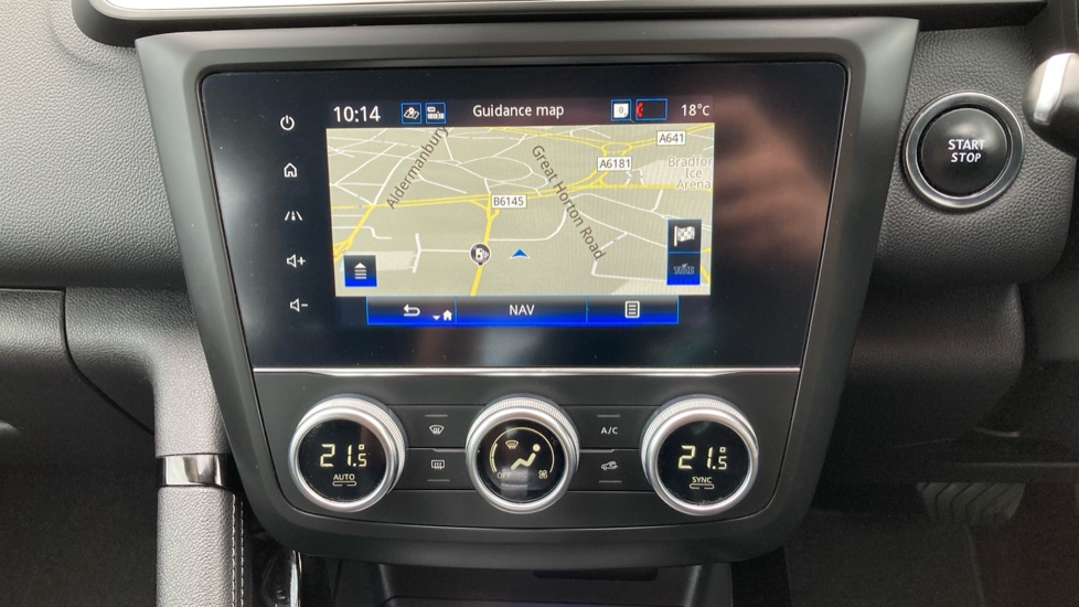 Renault Kadjar 1.3 TCE Iconic 5dr EDC Petrol Hatchback - Image 12