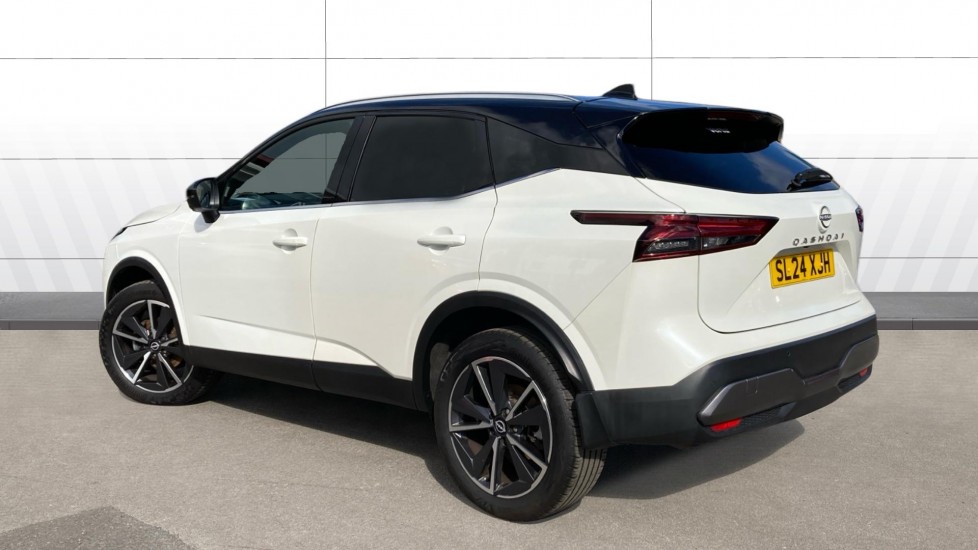 Nissan Qashqai 1.3 DiG-T MH Tekna 5dr Petrol Hatchback - Image 2
