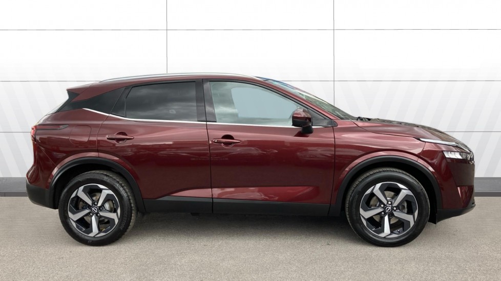 Nissan Qashqai 1.3 DiG-T MH N-Connecta 5dr Petrol Hatchback - Image 5