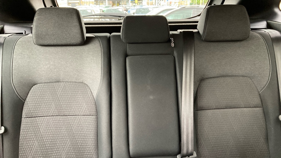 Nissan Qashqai 1.3 DiG-T MH N-Connecta 5dr Petrol Hatchback - Image 15