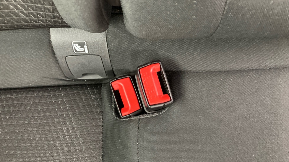 Nissan Qashqai 1.3 DiG-T MH N-Connecta 5dr Petrol Hatchback - Image 17