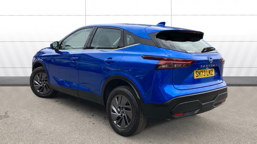 Nissan Qashqai 1.3 DiG-T MH 158 Acenta Premium 5dr Xtronic Petrol Hatchback - Image 2