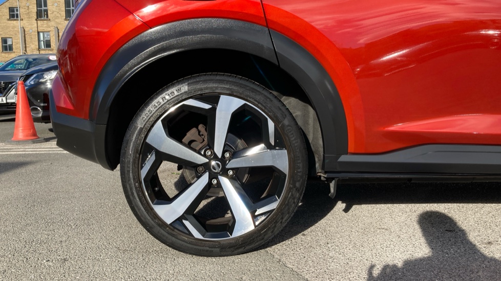 Nissan Juke 1.0 DiG-T 114 Tekna 5dr DCT Petrol Hatchback - Image 7