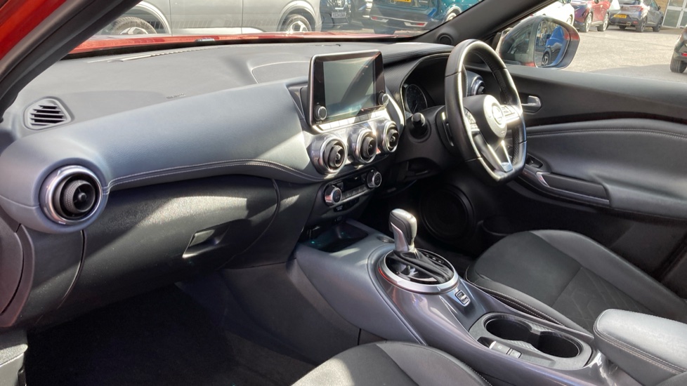 Nissan Juke 1.0 DiG-T 114 Tekna 5dr DCT Petrol Hatchback - Image 9