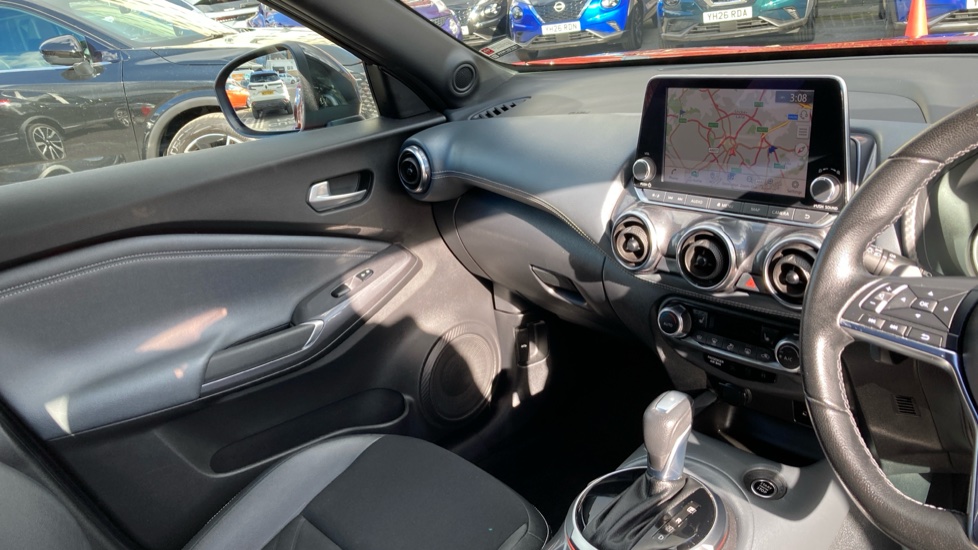 Nissan Juke 1.0 DiG-T 114 Tekna 5dr DCT Petrol Hatchback - Image 14
