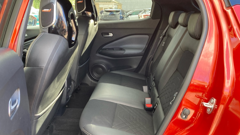 Nissan Juke 1.0 DiG-T 114 Tekna 5dr DCT Petrol Hatchback - Image 16