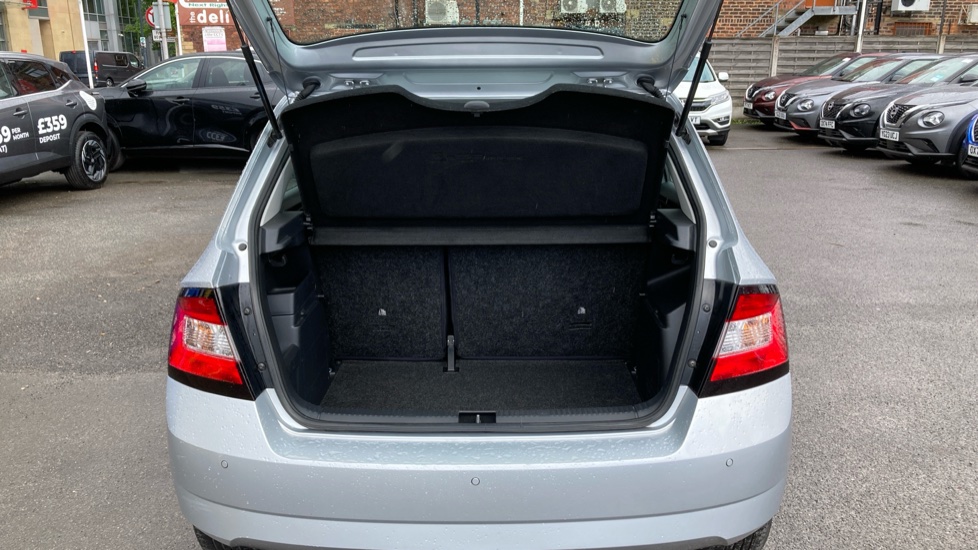 Skoda Fabia 1.0 TSI 110 SE 5dr DSG Petrol Hatchback - Image 4