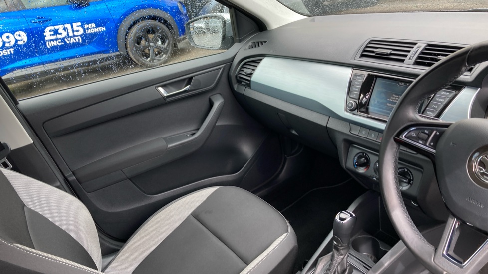 Skoda Fabia 1.0 TSI 110 SE 5dr DSG Petrol Hatchback - Image 14