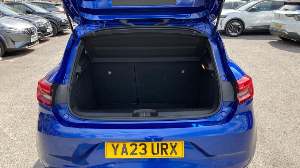 Renault Clio 1.0 TCe 90 Techno 5dr Petrol Hatchback - Image 4