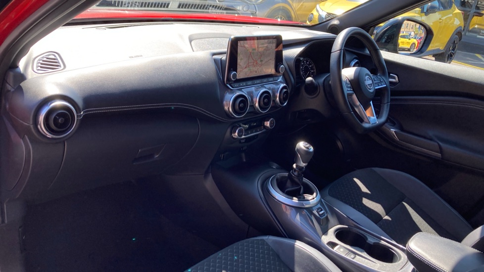 Nissan Juke 1.0 DiG-T 114 N-Connecta 5dr Petrol Hatchback - Image 9