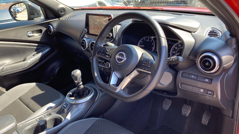 Nissan Juke 1.0 DiG-T 114 N-Connecta 5dr Petrol Hatchback - Image 11