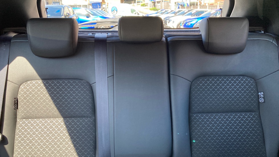 Nissan Juke 1.0 DiG-T 114 N-Connecta 5dr Petrol Hatchback - Image 15