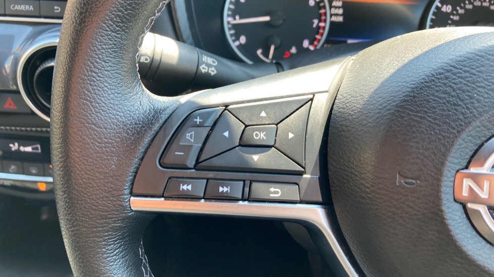 Nissan Juke 1.0 DiG-T 114 N-Connecta 5dr Petrol Hatchback - Image 28