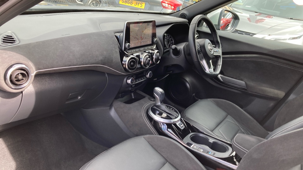 Nissan Juke 1.6 Hybrid Tekna+ 5dr Auto Hybrid Hatchback - Image 9