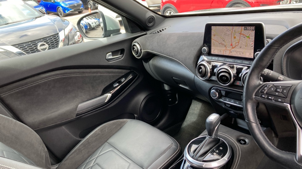 Nissan Juke 1.6 Hybrid Tekna+ 5dr Auto Hybrid Hatchback - Image 14