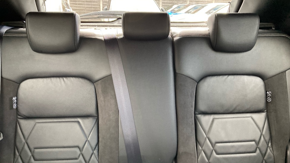 Nissan Juke 1.6 Hybrid Tekna+ 5dr Auto Hybrid Hatchback - Image 15