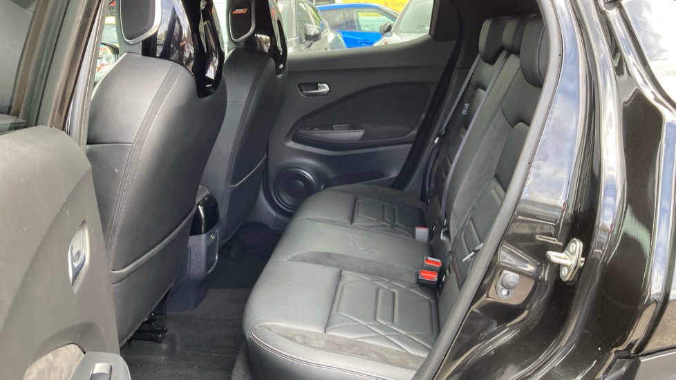 Nissan Juke 1.6 Hybrid Tekna+ 5dr Auto Hybrid Hatchback - Image 16