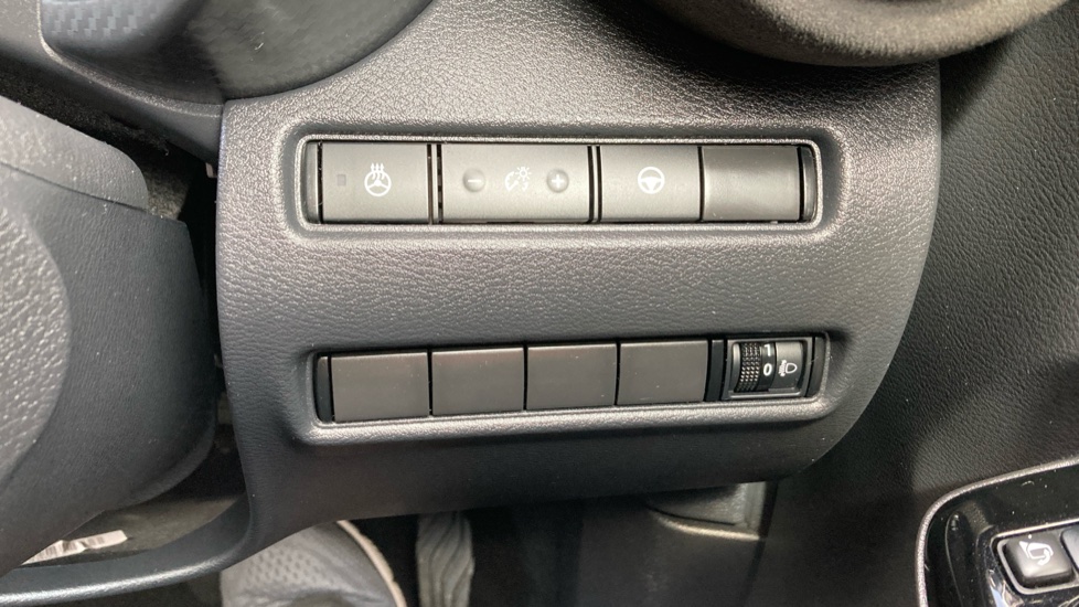 Nissan Juke 1.6 Hybrid Tekna+ 5dr Auto Hybrid Hatchback - Image 33