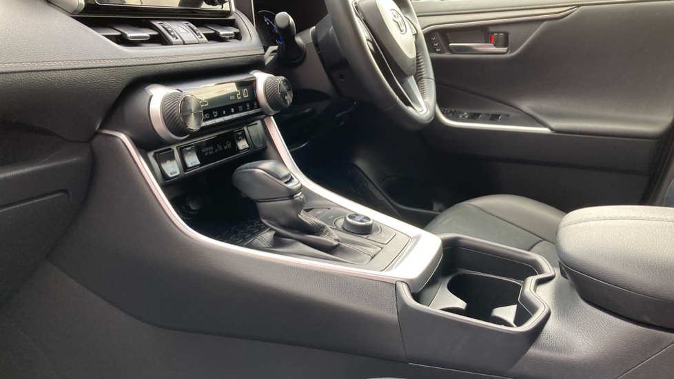 Toyota RAV4 2.5 VVT-i Hybrid Excel 5dr CVT Hybrid Estate - Image 13