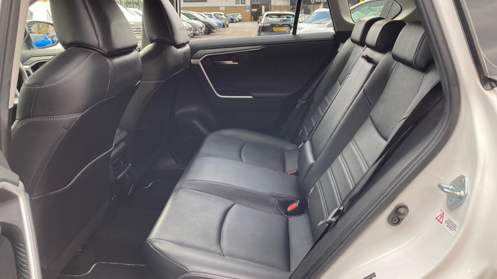Toyota RAV4 2.5 VVT-i Hybrid Excel 5dr CVT Hybrid Estate - Image 16