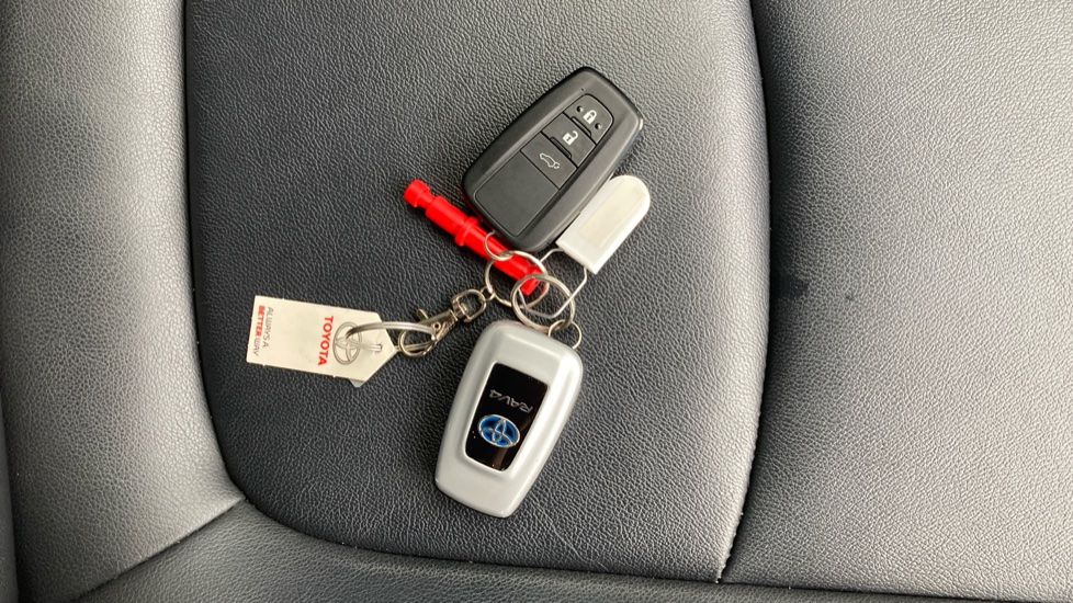 Toyota RAV4 2.5 VVT-i Hybrid Excel 5dr CVT Hybrid Estate - Image 20