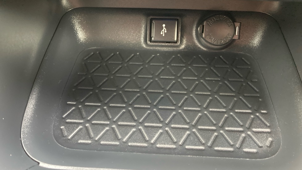 Toyota RAV4 2.5 VVT-i Hybrid Excel 5dr CVT Hybrid Estate - Image 22
