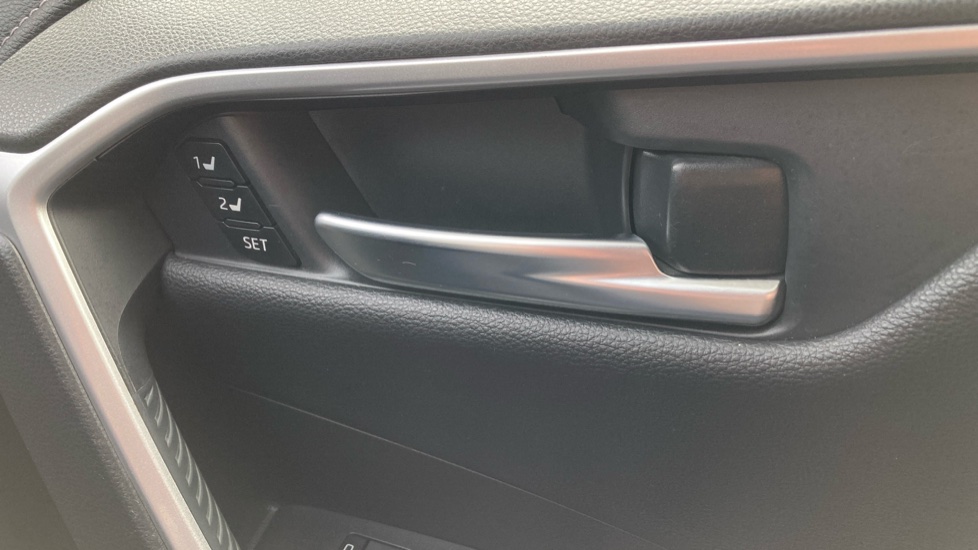 Toyota RAV4 2.5 VVT-i Hybrid Excel 5dr CVT Hybrid Estate - Image 29