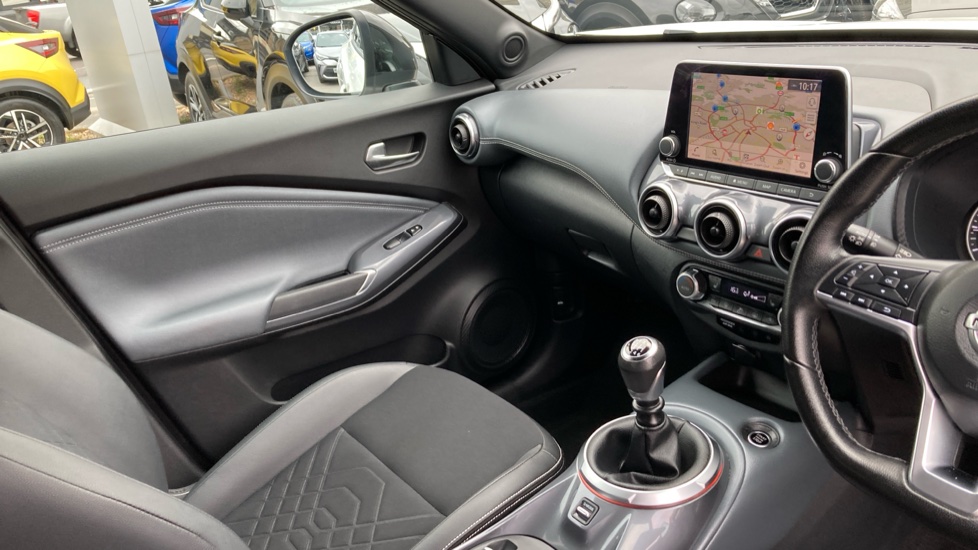 Nissan Juke 1.0 DiG-T 114 Tekna 5dr Petrol Hatchback - Image 14