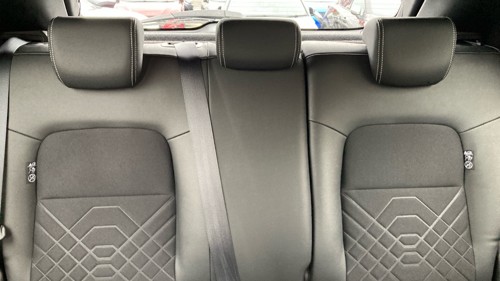 Nissan Juke 1.0 DiG-T 114 Tekna 5dr Petrol Hatchback - Image 15