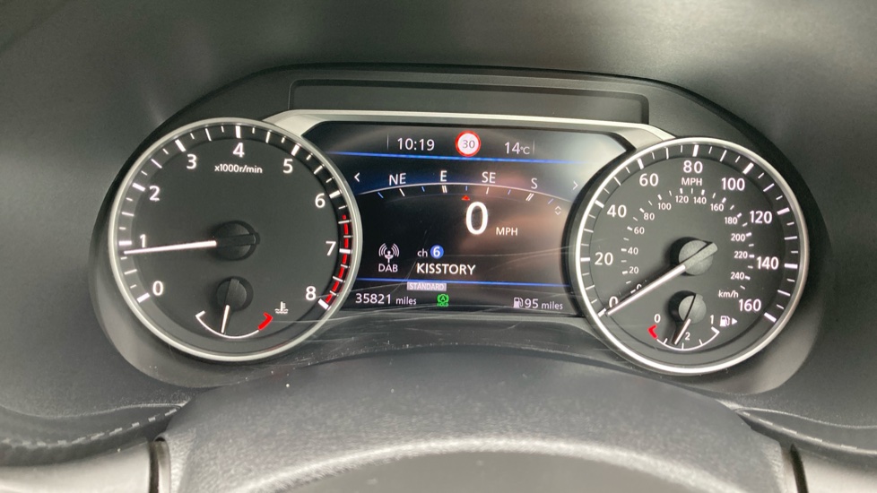 Nissan Juke 1.0 DiG-T 114 Tekna 5dr Petrol Hatchback - Image 18