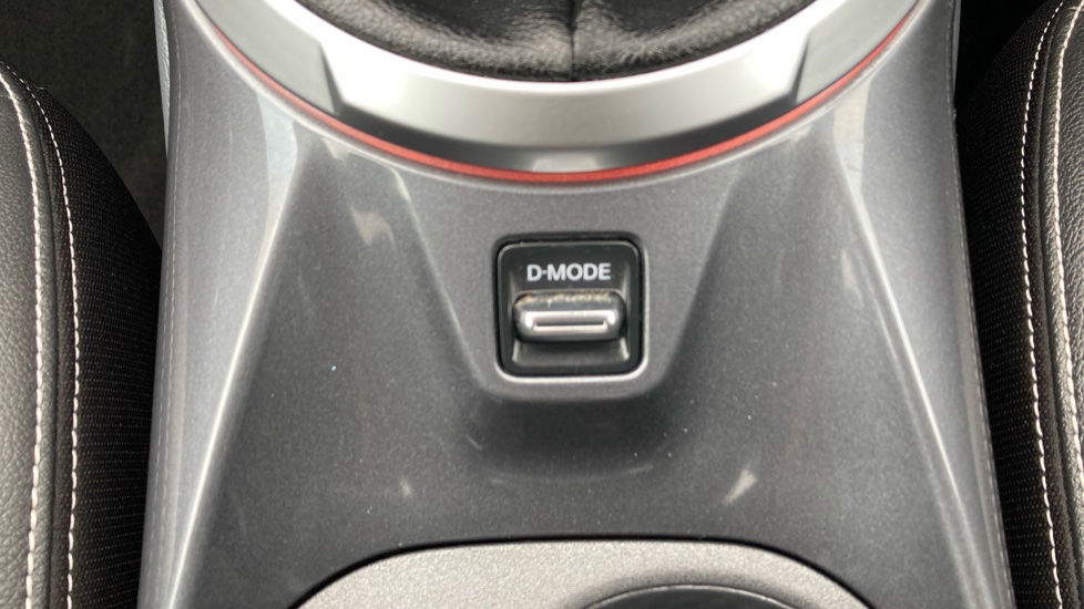 Nissan Juke 1.0 DiG-T 114 Tekna 5dr Petrol Hatchback - Image 28